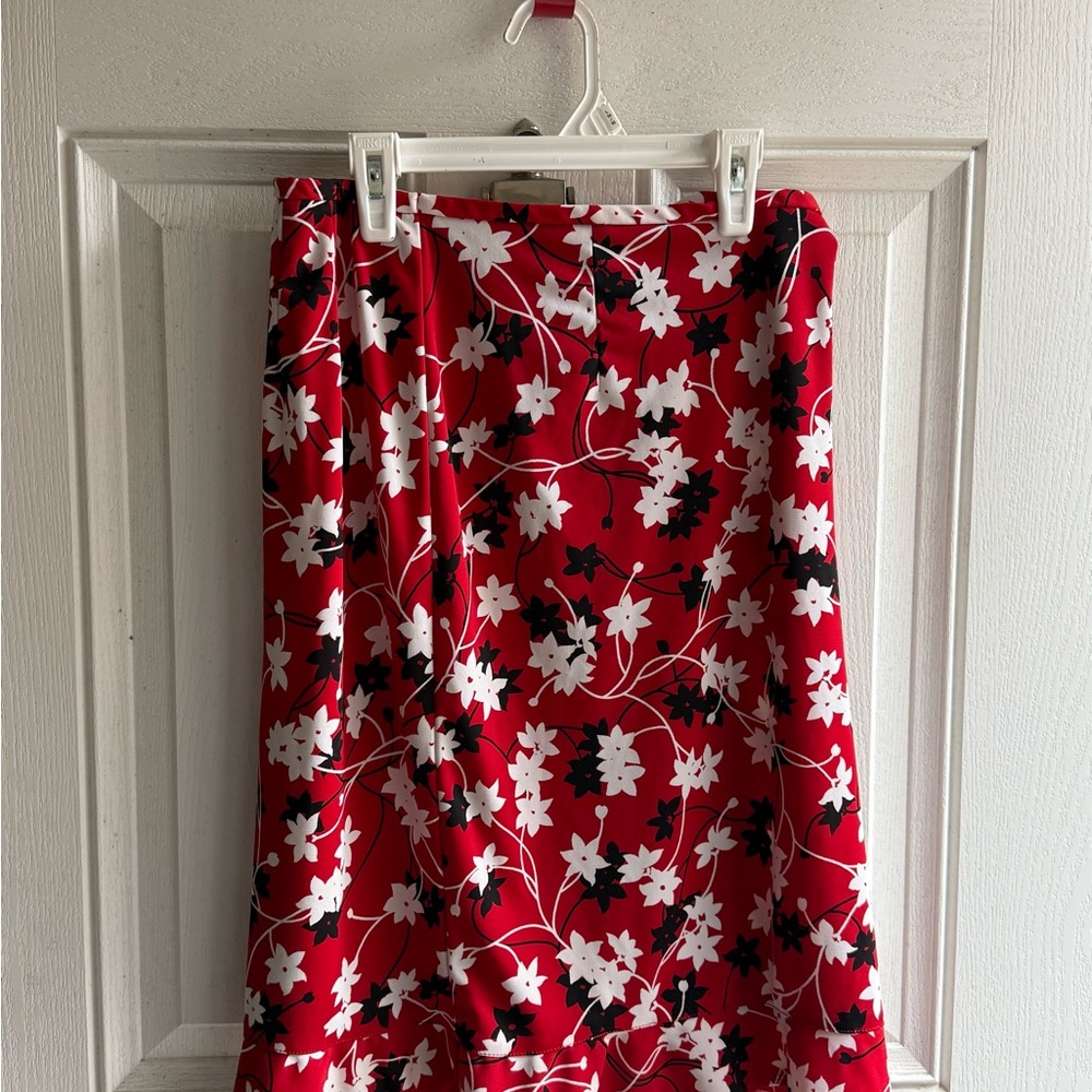Requirements Red and White Floral A-Line Skirt